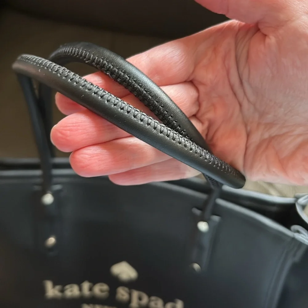 Kate spade black pebble shoulder bag